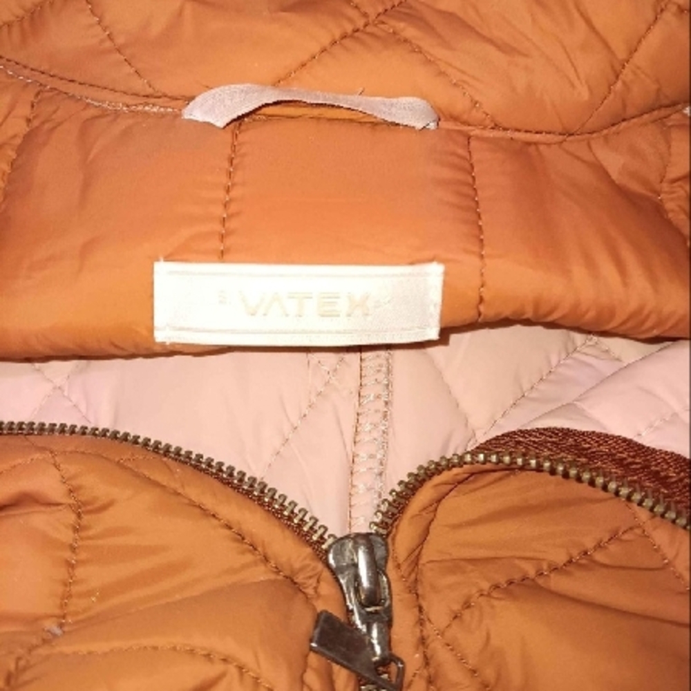 Womens quilted lightweight coat